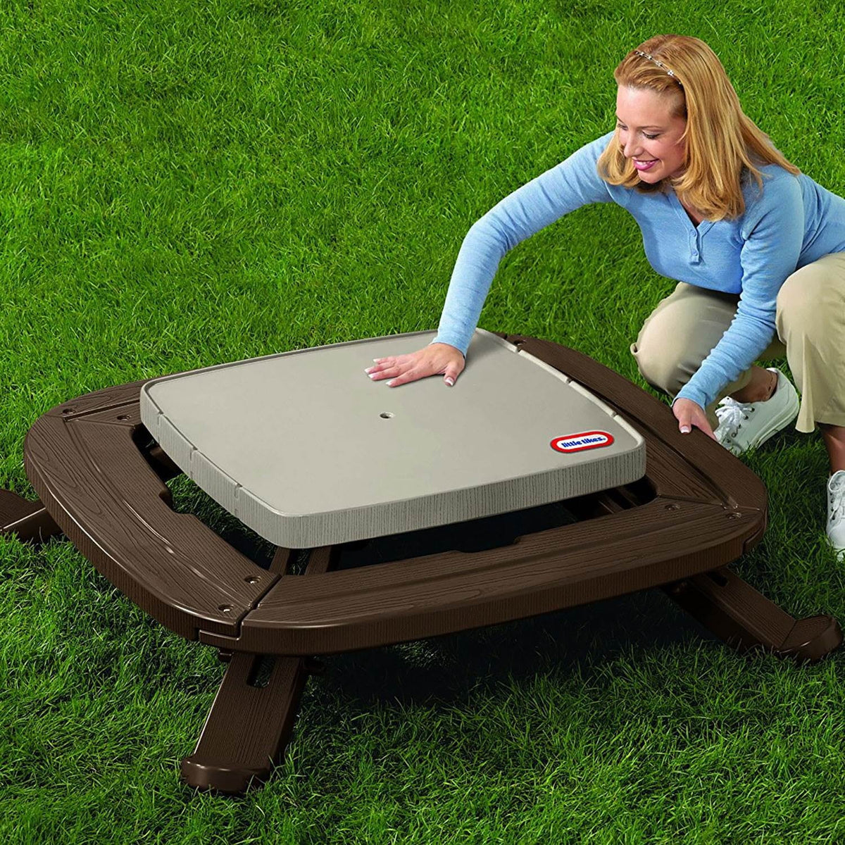 Kids Picnic Table with Umbrella P281609