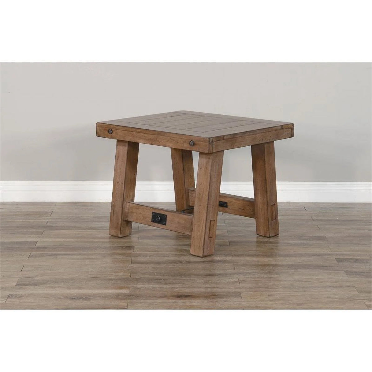 25" Mahogany Wood End Table U11737