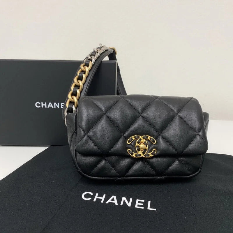 Black Lambskin Quilted Waist Bag F8748