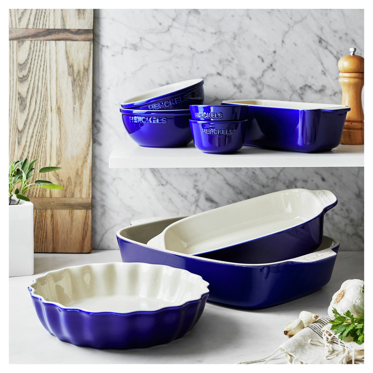 8pc Ceramic Bakeware and Serving Set X839