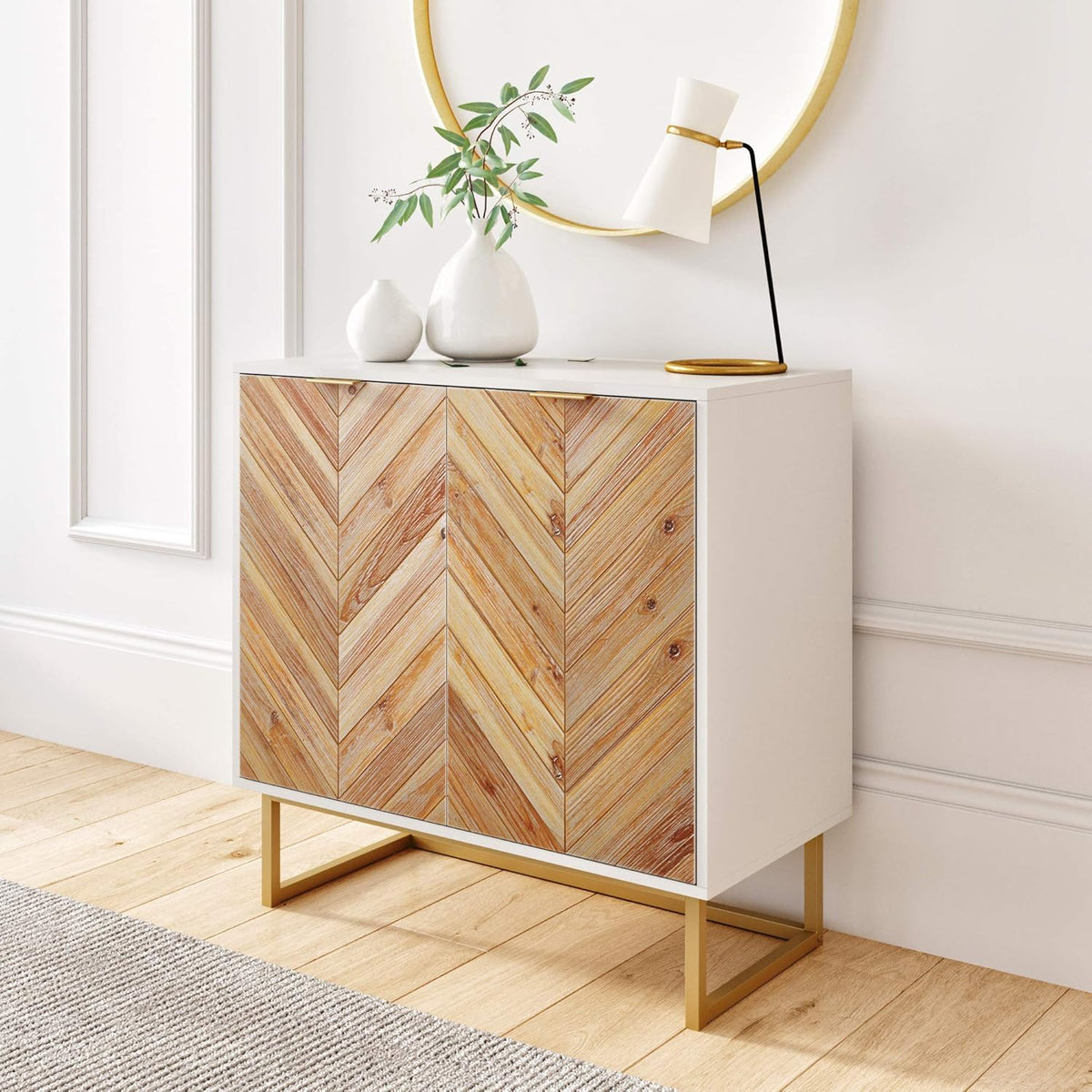 White Free Standing Accent Cabinet with Doors Q642