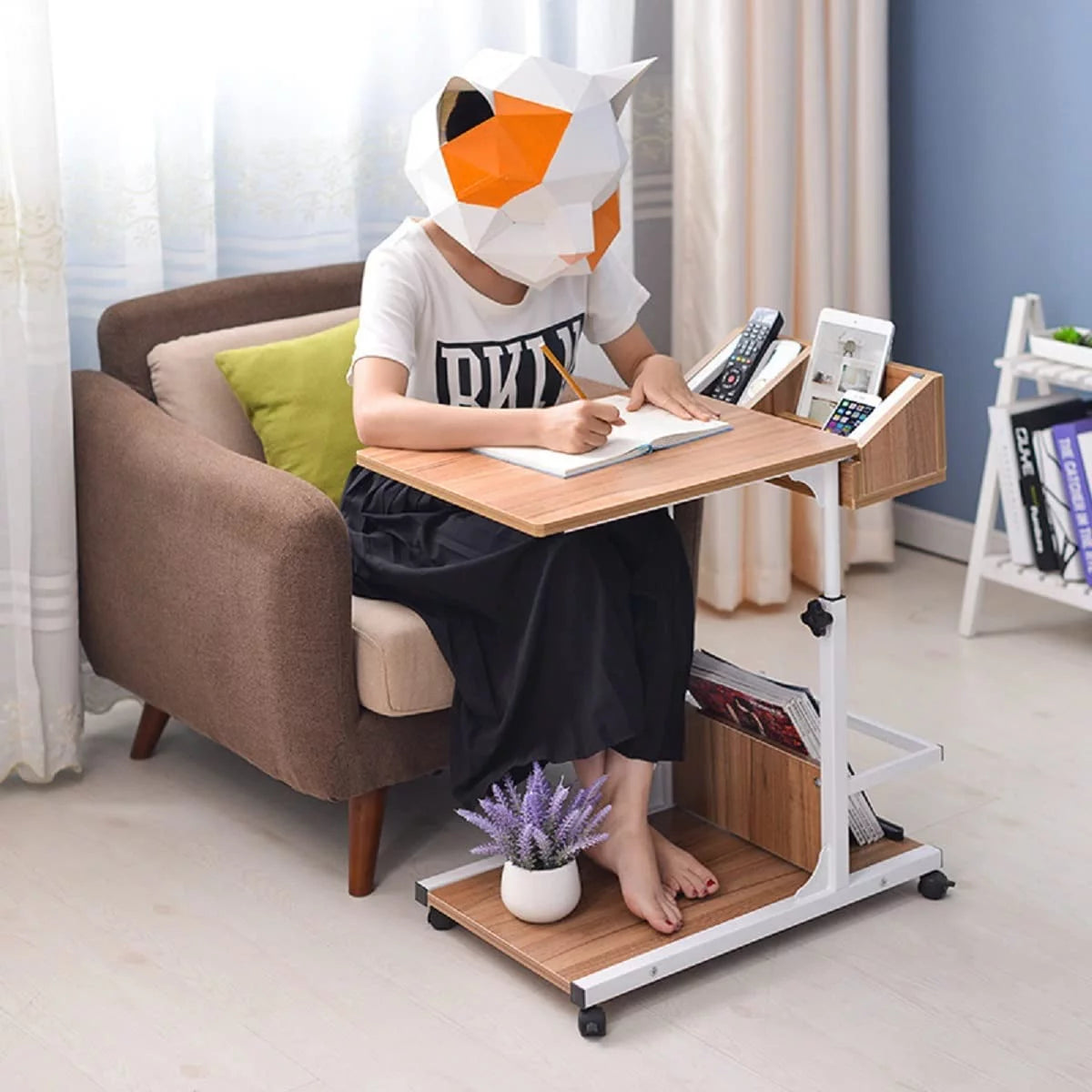C Shaped Side Table with Wheels V814118