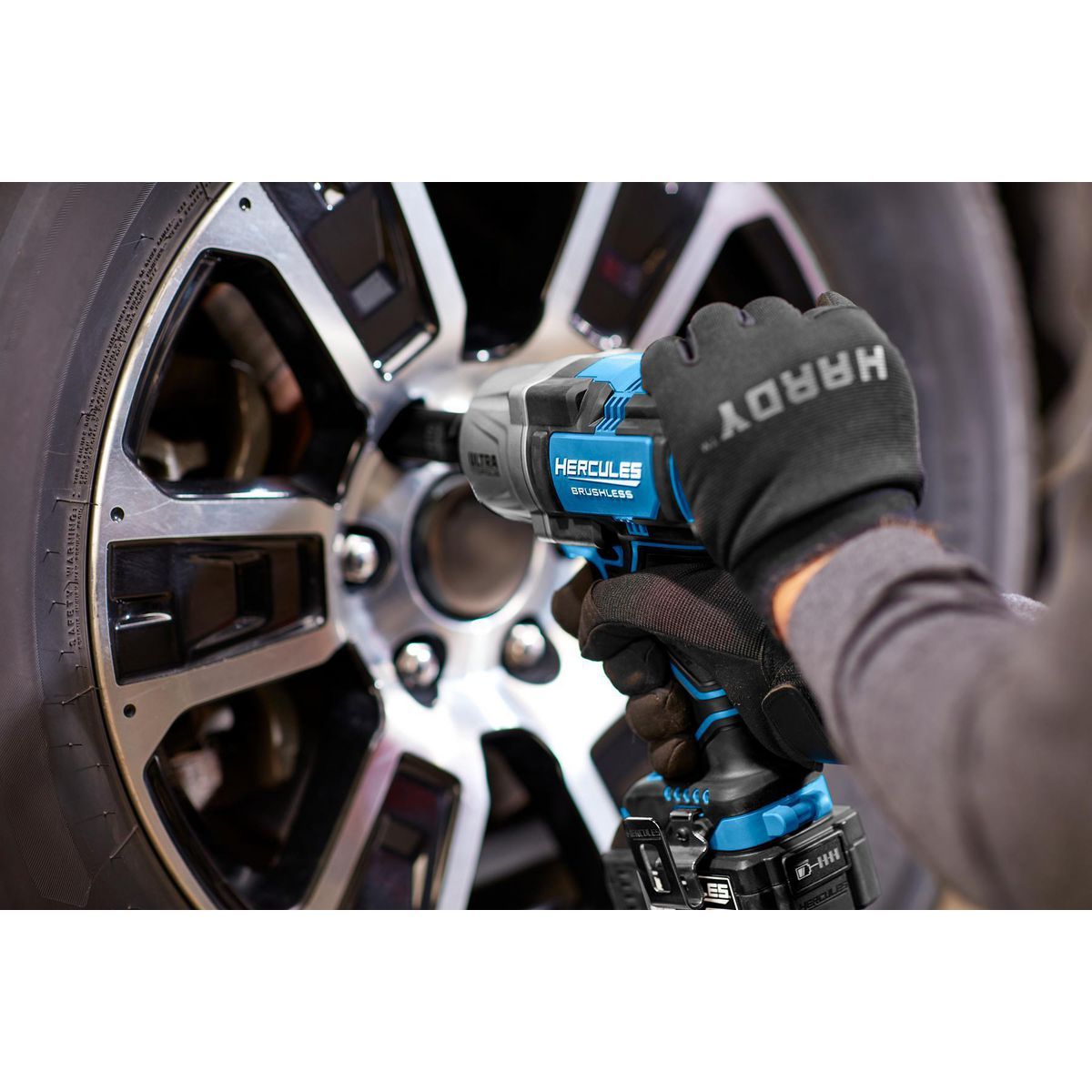 20V Brushless Cordless 1/2 in. Impact Wrench Kit with 5 Ah Battery and Charger P303502
