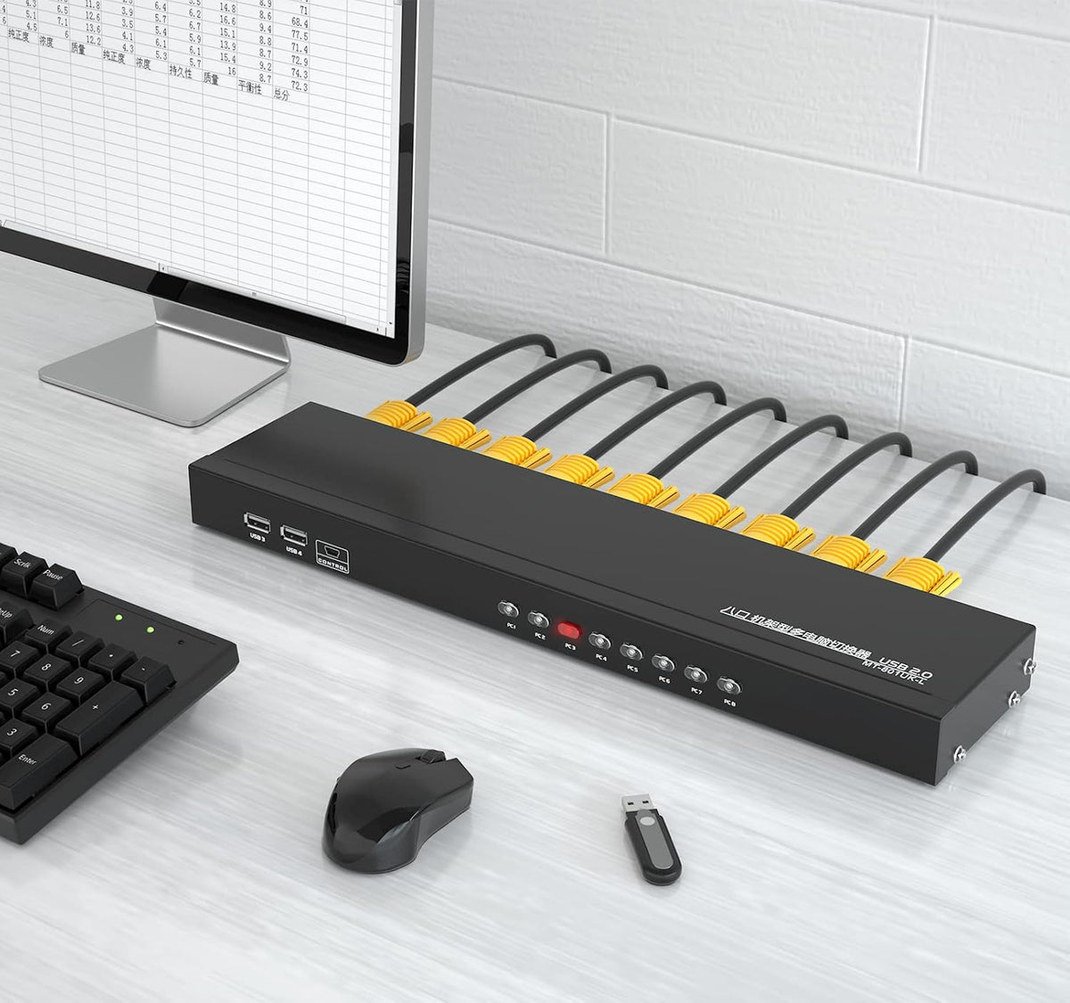 VGA Rack Mount KVM Switch 16 Ports 1U M67976
