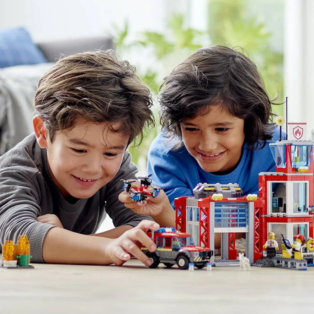Fire Station Building Set 509 Pieces O91205