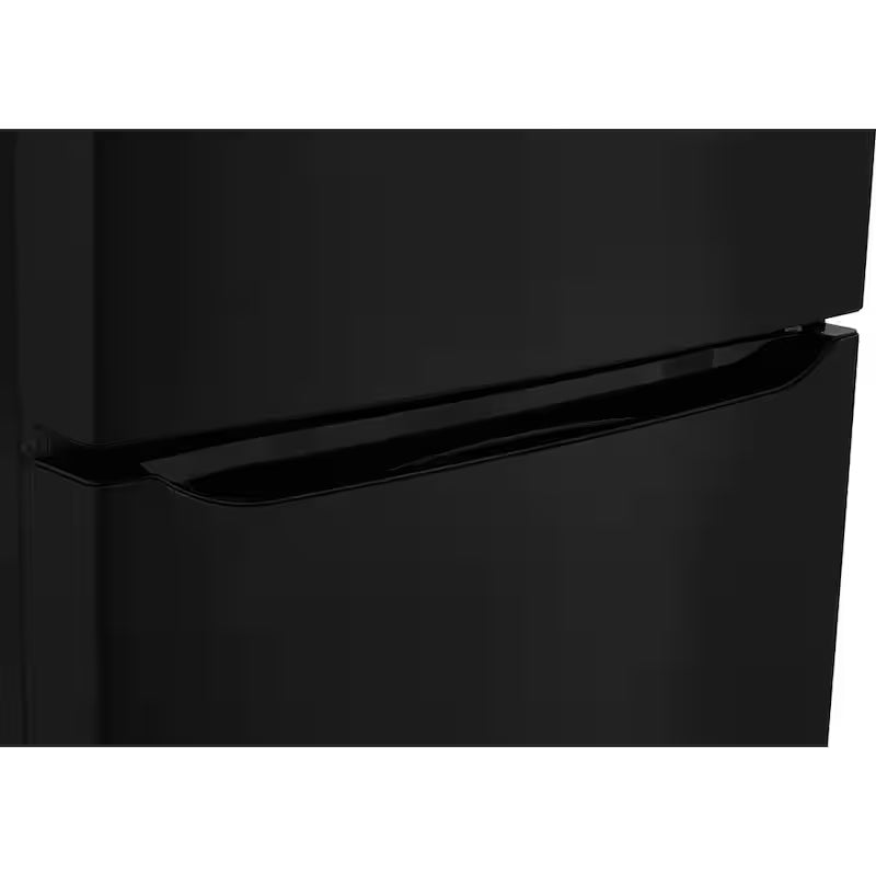 20 cu. ft. Top Freezer Refrigerator with Reversible Door V7473