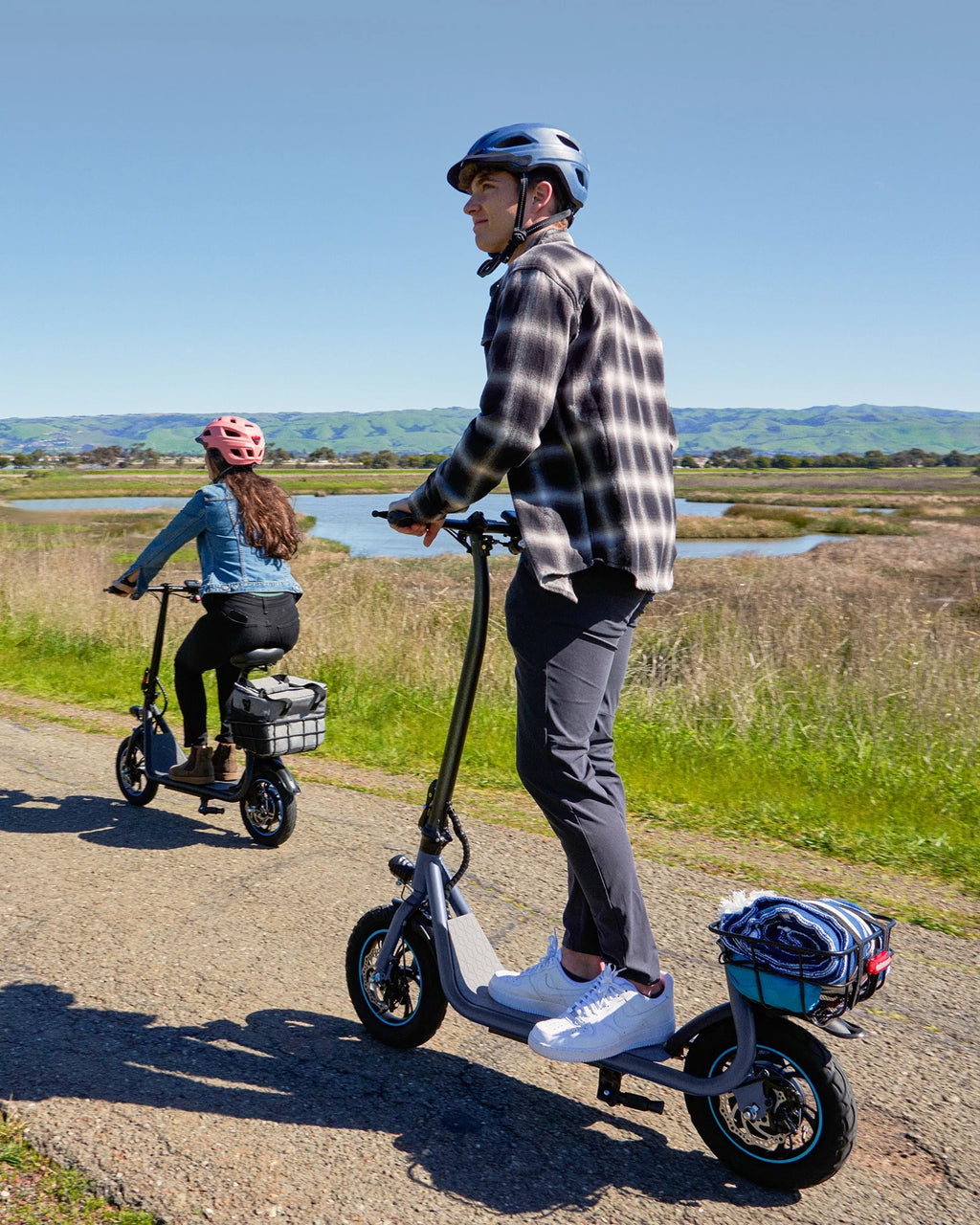 550W 12 inch Electric Scooter with Basket and Wide Deck K32509