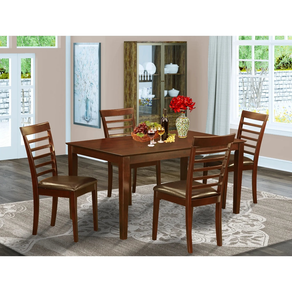Country Cottage Table And Chairs E95037